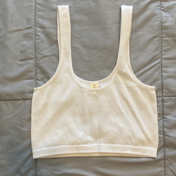 Free with purchase! Ribbed crop top s/m - Picture 2 of 3